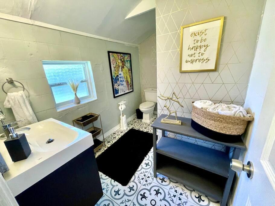 Cozy Sanctuary Minutes From The Bay And Beaches Tampa Extérieur photo