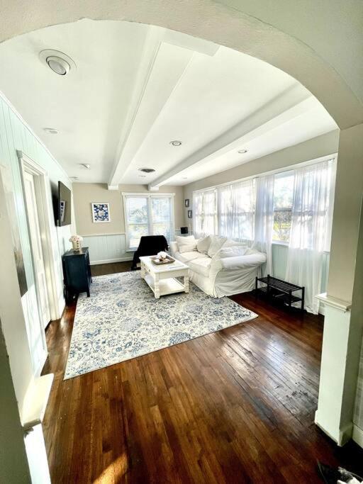 Cozy Sanctuary Minutes From The Bay And Beaches Tampa Extérieur photo